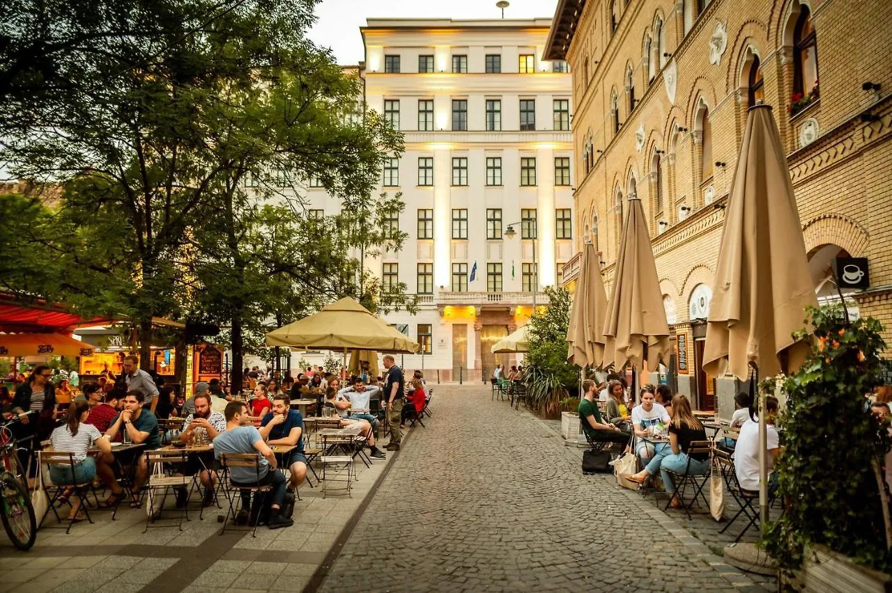 Sunny Dots Apartment - Free Parking! Будапешт 0*,  Венгрия